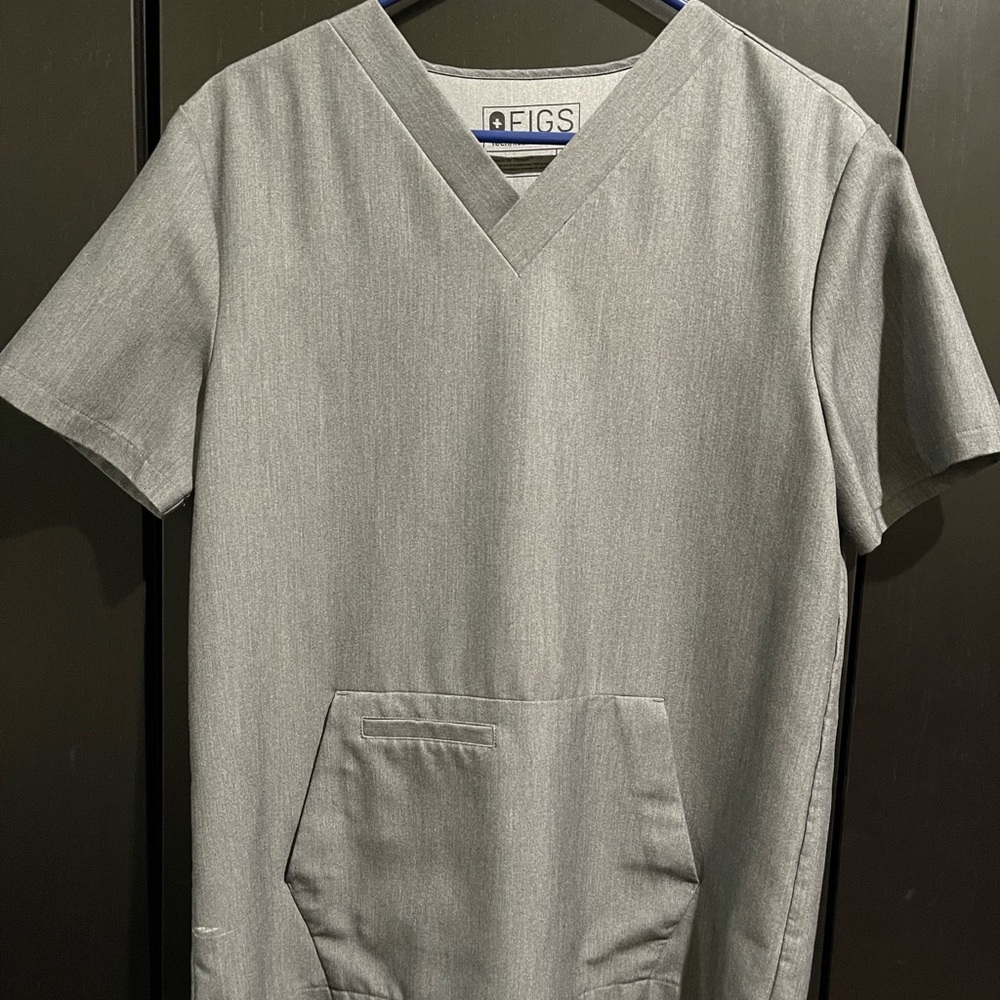 Figs scrub top men